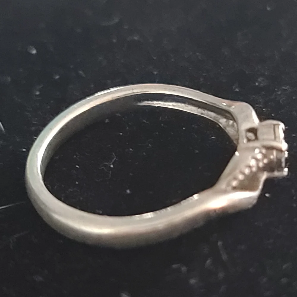 Diamond Ring - Picture 3 of 11